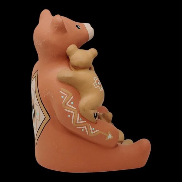Vintage 1989 Teissedre Pottery Native American Storyteller Mama Bear with Cubs - Picture 4 of 11